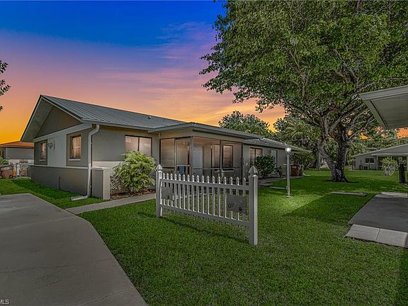 3rd image of 1107 SE 23rd Pl #1-4