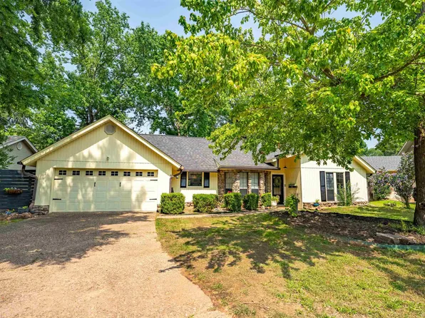 24 Cinderwood Cv, Maumelle, AR 72113