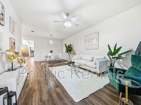 5th image of 5110 Rose Garden Loop