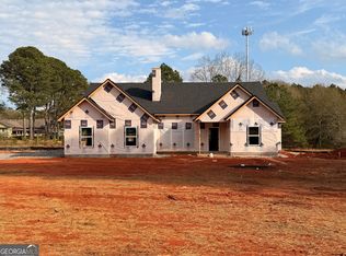 123 Hidden Meadows Dr, Gay, GA 30218