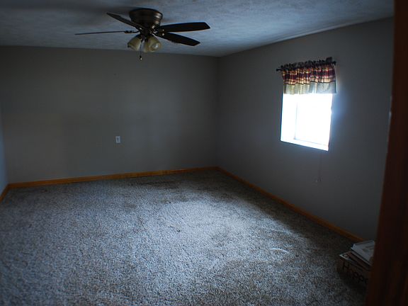 4th image of 6164 N 925th St