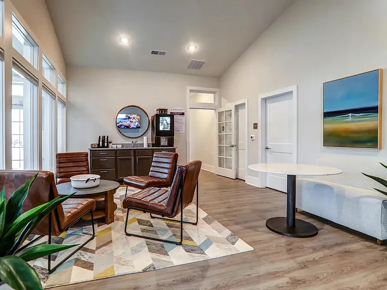 Spartan Ridge Apartments — Photo 10