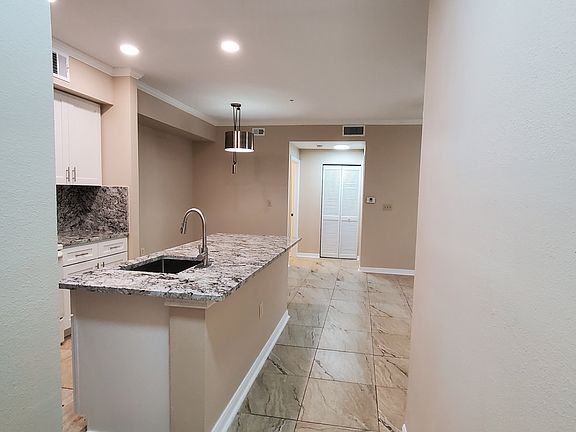 4th image of 5606 Pinnacle Heights Cir APT 101
