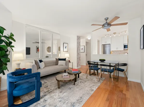 233 East 86th Street image 5 of 14