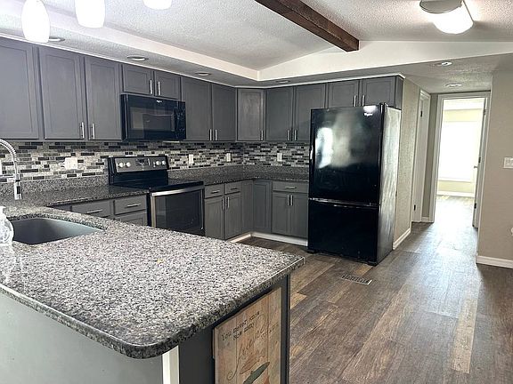 5th image of 53 Lakeview Dr