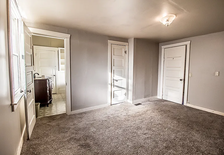 923 S Progress Rd — Photo 16
