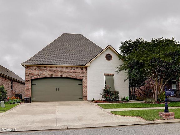 2nd image of 119 Deer Run Dr