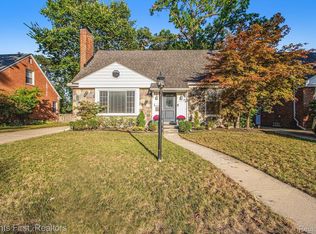 1036 N Denwood St, Dearborn, MI 48128