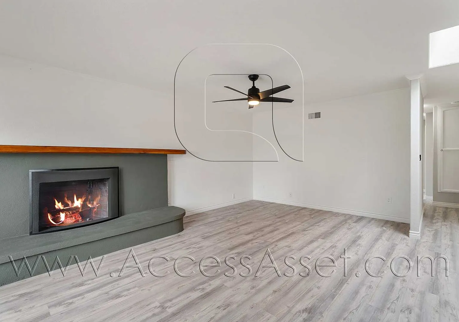 Remarkable 3 Bed/2 Bath Modern, Luxury And Comfort San Diego Home! — Photo 1