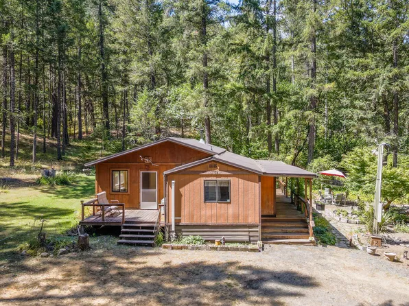 5406 E Evans Creek Rd, Rogue River, OR 97537