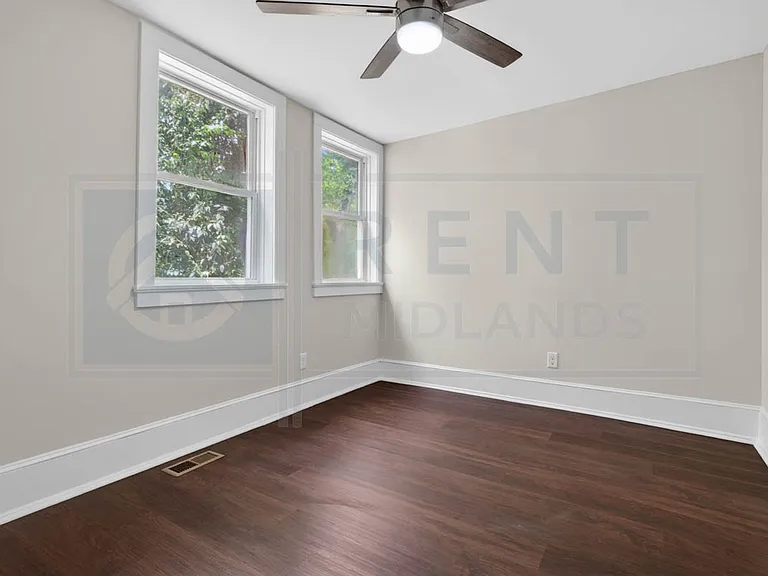 2901 Park St — Photo 17