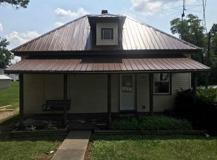 7918 E Church St, Dugger, IN 47848