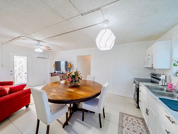 4th image of 1678 SW 11th St #3