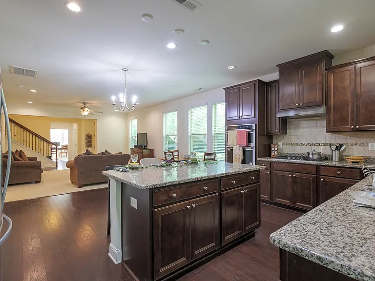 411 Alamosa Pl — Photo 11