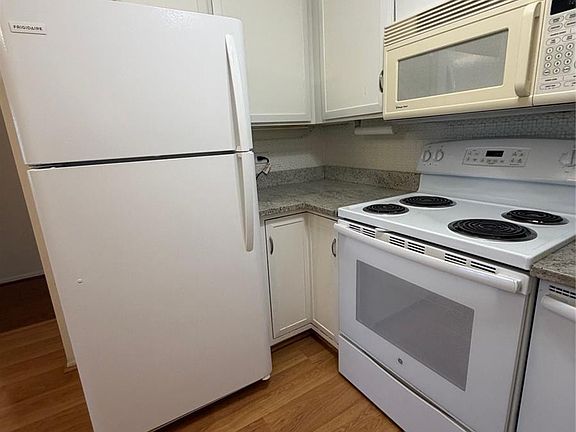 2nd image of 620 S Alton Way APT 5B