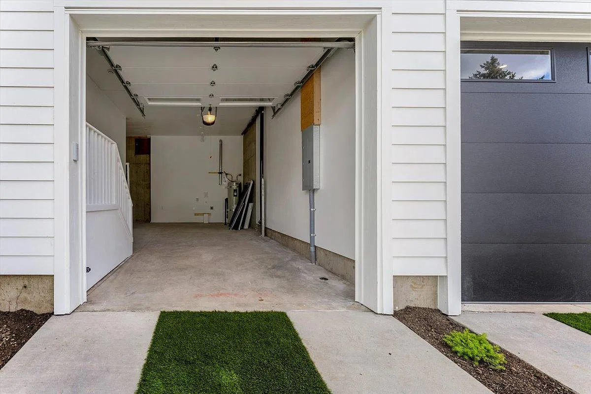 3 bed, 2.5 bath, 1261 sqft, $2,850 — Photo 4