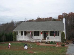 1393 Virginia Woods Dr, Moneta, VA 24121