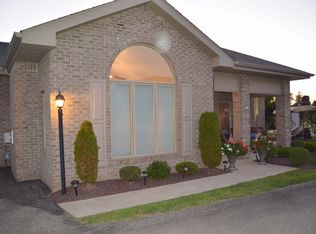 6228 Highview Dr, Belle Vernon, PA 15012