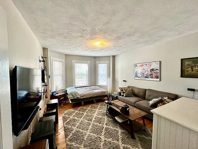 48 Cook St #1