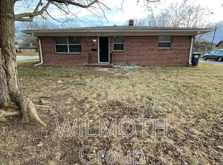 622 Brewer Pl, Greenwood, IN 46142