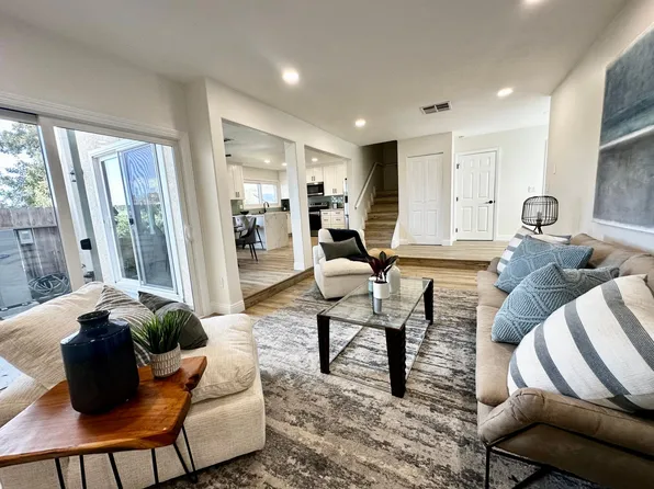 4036 Caminito Espejo, San Diego, CA 92107