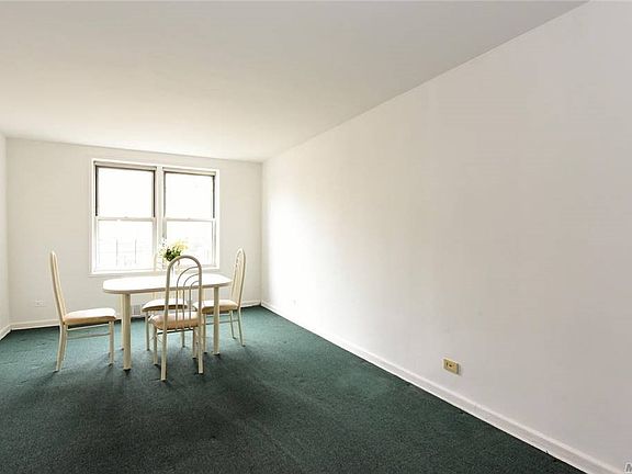 5th image of 3304 93rd St APT 2X
