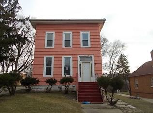 915 E Galena Blvd, Aurora, IL 60505