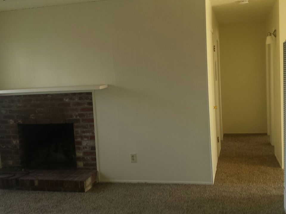2nd image of 1072 Tenaya Ct