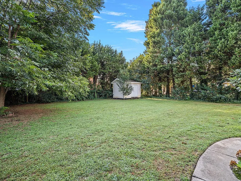 4713 Walden Ct — Photo 28