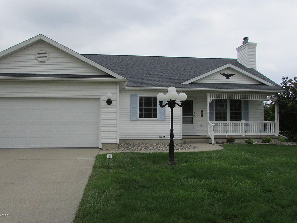 1st image of 878 Eagles Nest Ct