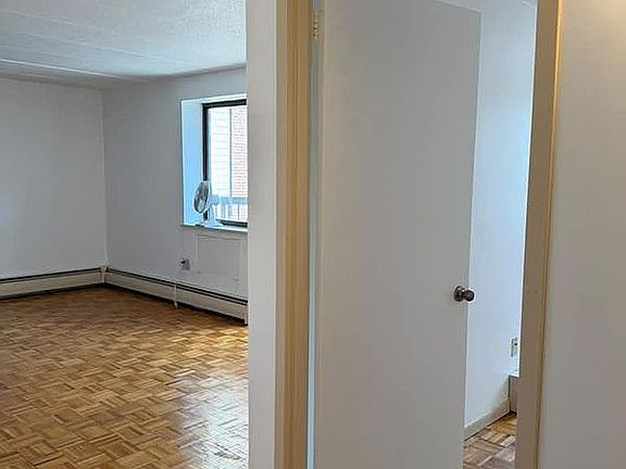3rd image of 134-46 Maple Ave #5B