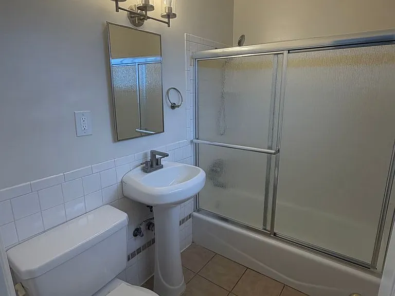 2119 E Westport Dr #7 — Photo 13