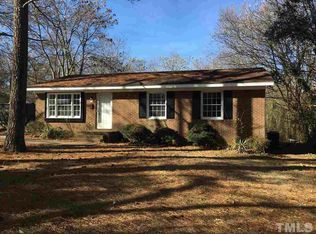 414 Courtland Dr, Sanford, NC 27330