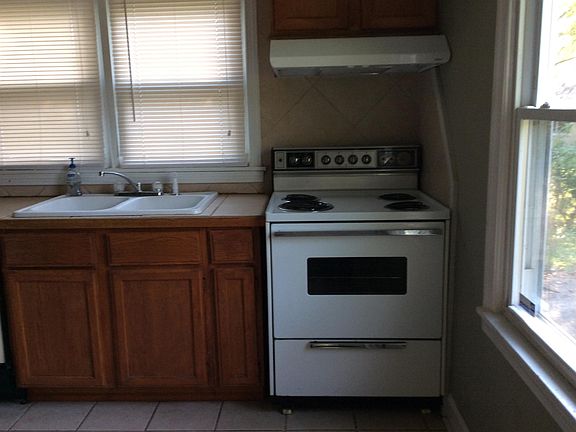 3rd image of 13016 Ashlawn Dr