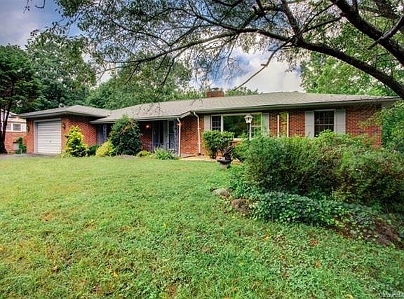 2nd image of 334 Oklawaha Cir