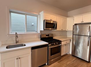 444 Bergen Ave #2L, Jersey City, NJ 07304