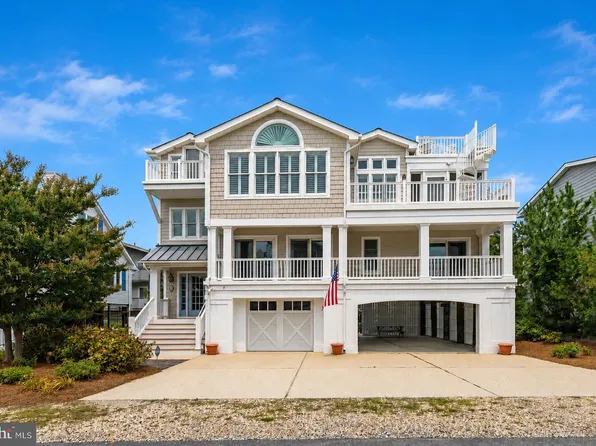 7 S 9th St, Bethany Beach, DE 19930