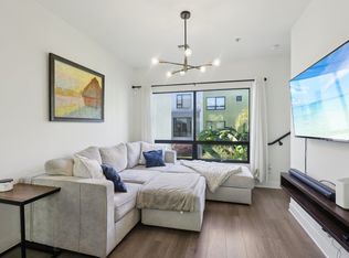 303 Zephyr Dr, Oakland, CA 94607