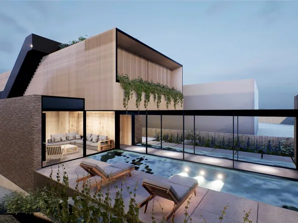 2711 Point Grey Rd, Vancouver, BC V6K 1A4