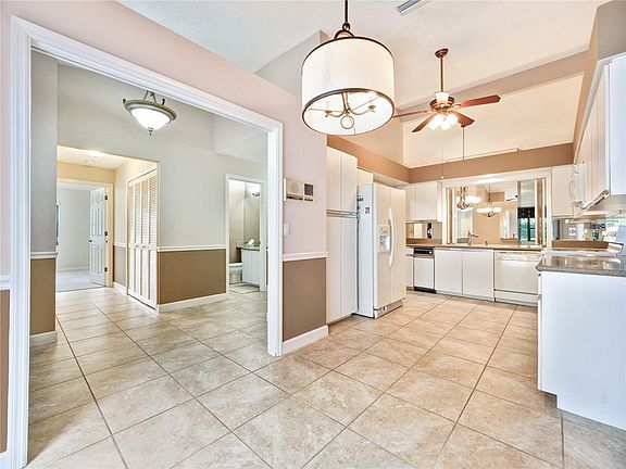 5th image of 4186 Moss Oak Pl