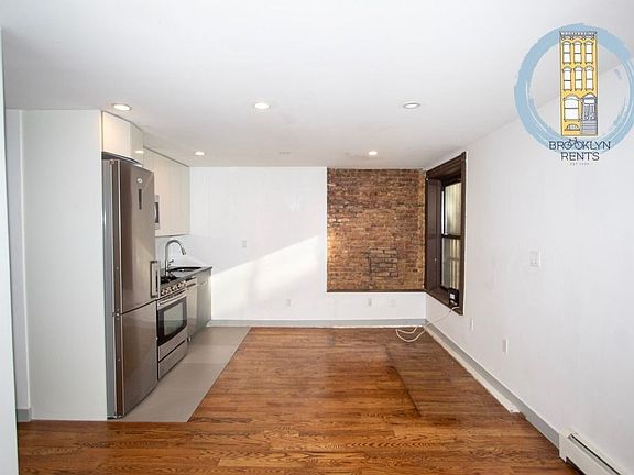 4th image of 130 New York Ave #G