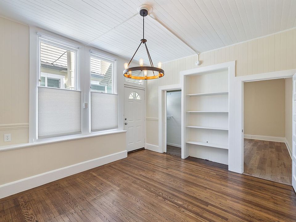 1st image of 282 Monterey Blvd