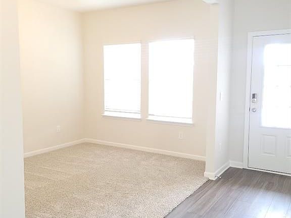 3rd image of 5959 Green Ash Ct