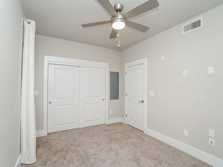 2401 Crawford St #A112 — Photo 16