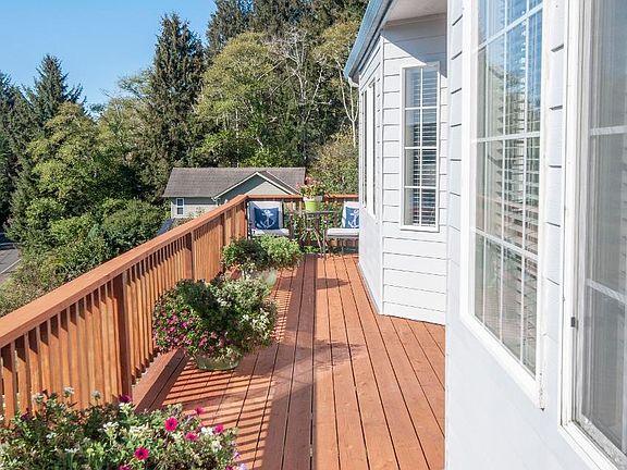 5th image of 1695 NE Regatta Way