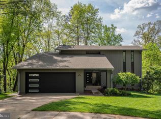 12328 Hollyhock Ct, Woodbridge, VA 22192