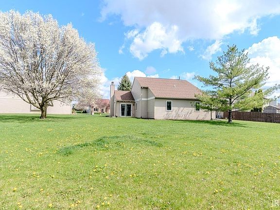 4th image of 14831 Bitternut Ln