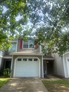 102 Commons Dr, Enterprise, AL, 36330