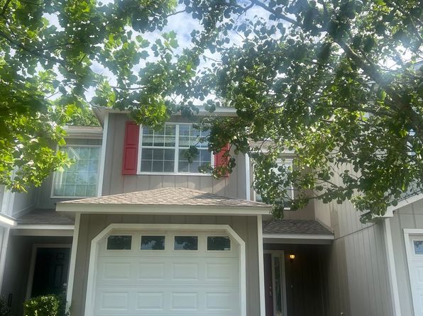 102 Commons Dr