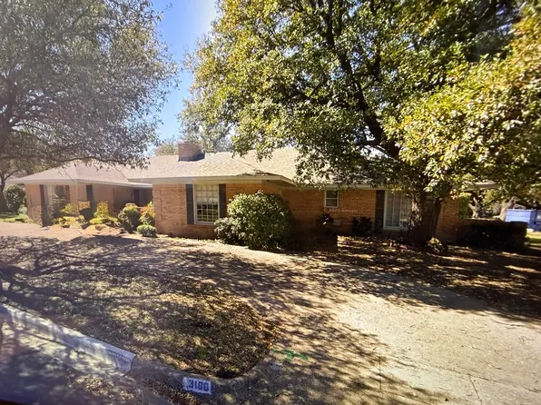 3100 Overton Park Dr W, Fort Worth, TX 76109